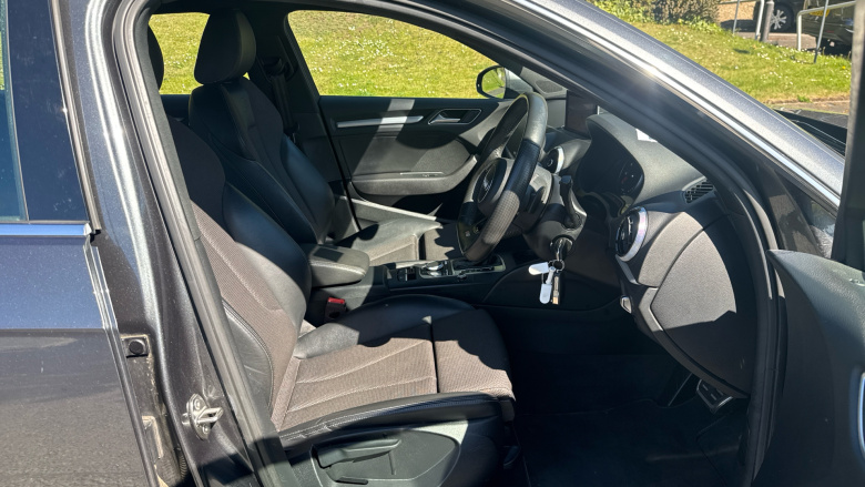 Audi A3 35 TFSI S Line 5dr S Tronic Petrol Hatchback